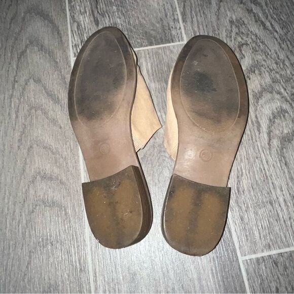 Women's Universal Threat Tan Suede Slip On Mules - Picture 6 of 11